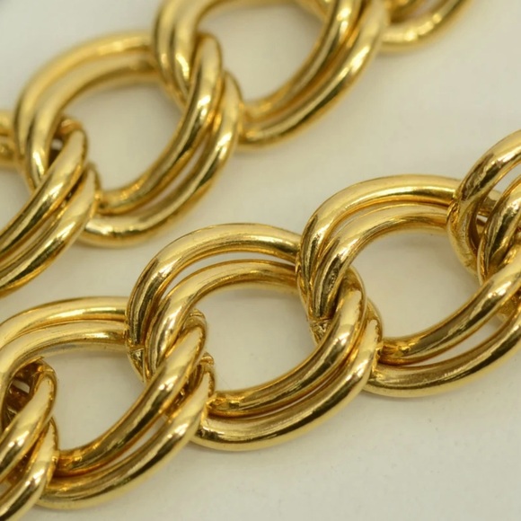 Authentic Givenchy Gold Bracelet with Gold Rhinestone G Logo Charm - Picture 5 of 5